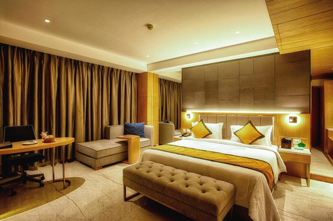 Hotel Sunhill Portico Siliguri Esterno foto