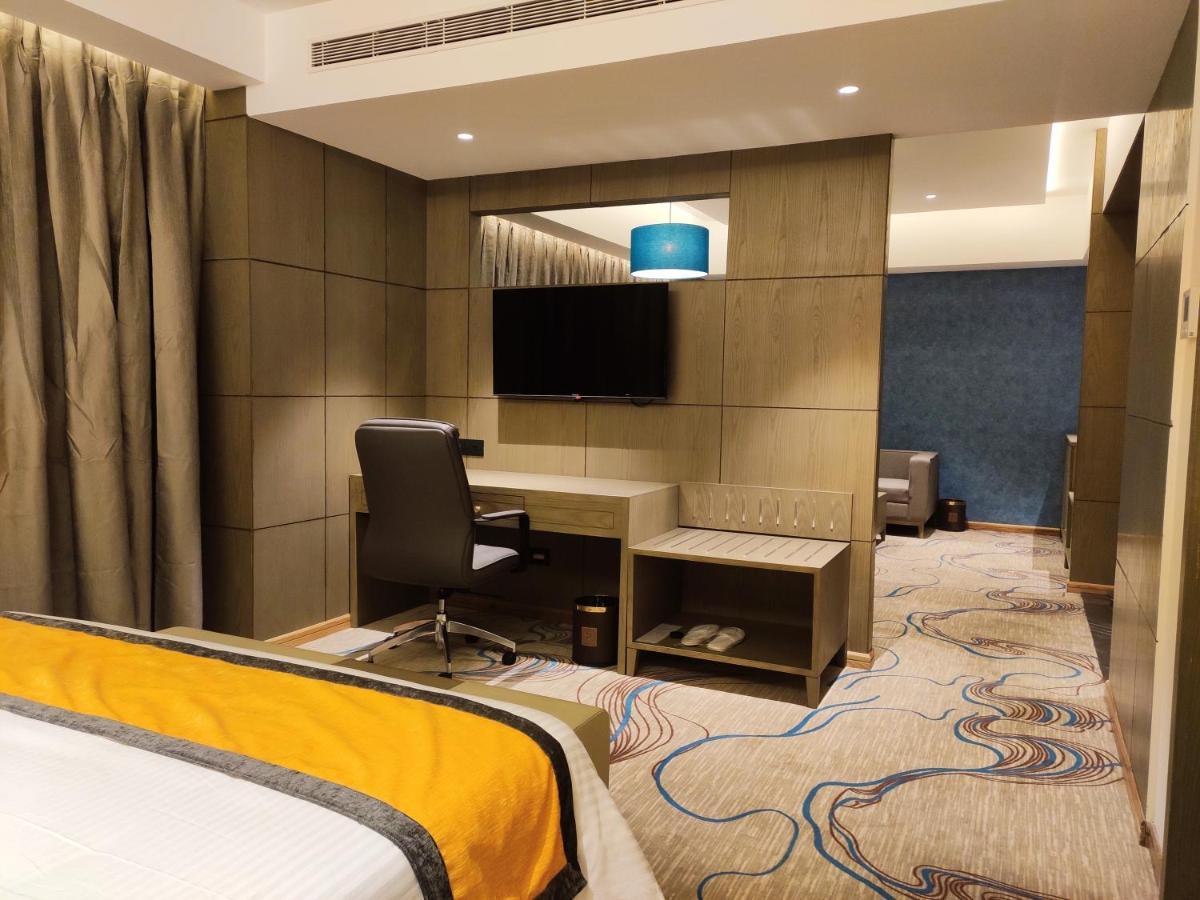 Hotel Sunhill Portico Siliguri Esterno foto