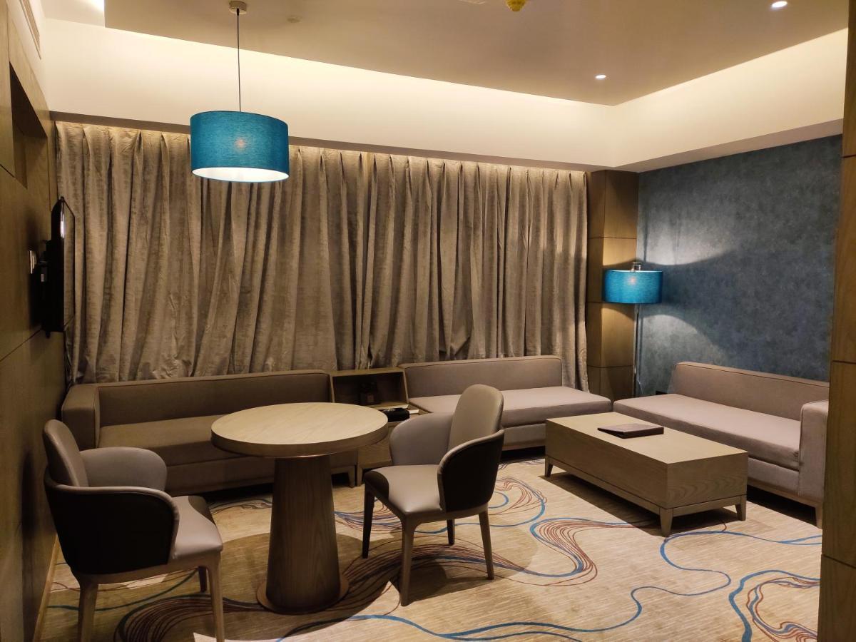Hotel Sunhill Portico Siliguri Esterno foto